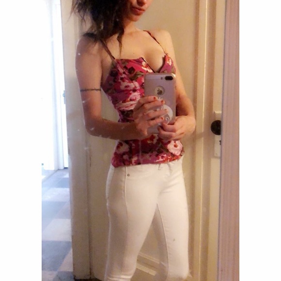 🌸Floral tank🌸 - Picture 2 of 3